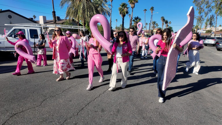 Lazo rosa lucha binacional contra el cáncer de mama