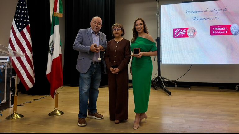 Reconocen a Mexicanos por su labor en Yuma