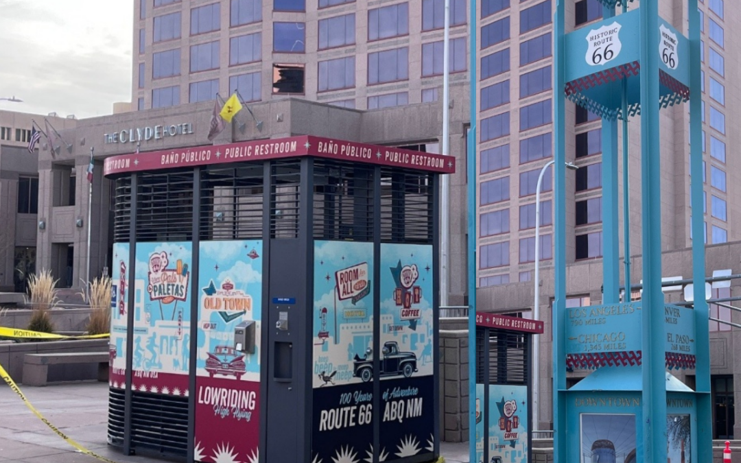 El Portland Loo: Un Nuevo Baño Público en Civic Plaza de Albuquerque