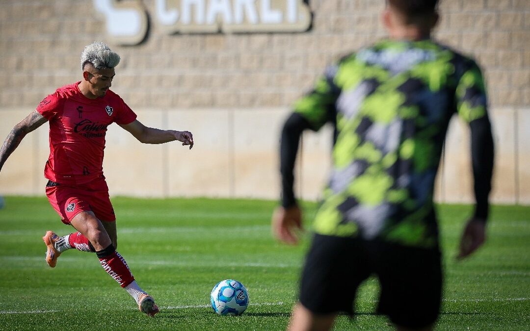 Atlas Brilla en Pretemporada: Doblete de ‘Pochito’ González ante Necaxa y Preparativos para el Clásico Tapatío
