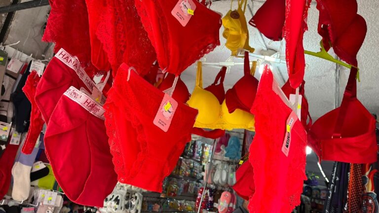 Calzones de Colores: El Ritual de Año Nuevo que Trae Suerte, Amor y Prosperidad