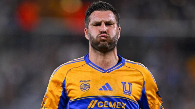 Gignac Regresa a las Prácticas Opcionales de Tigres: Un Alivio para los Aficionados