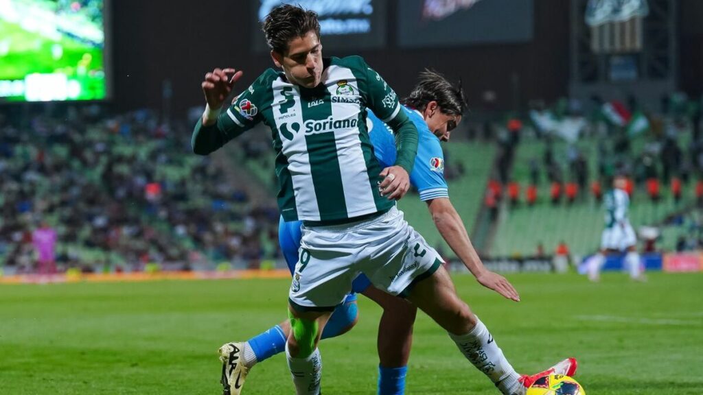 Santiago Muñoz: El Futuro en San Luis Tras Su Posible Salida de Santos