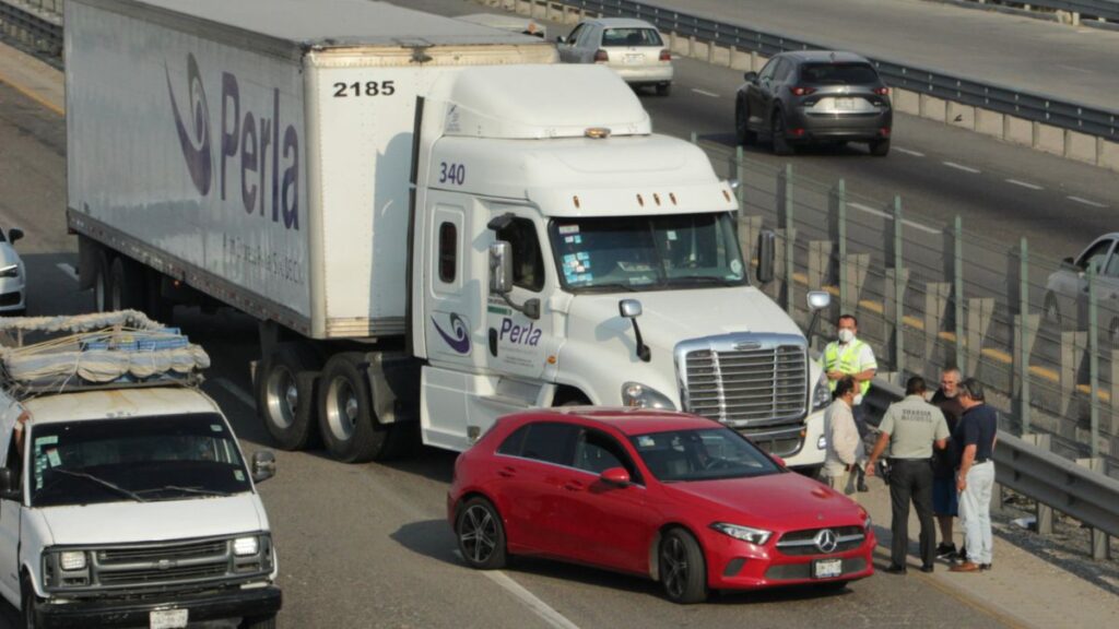 Actualización en VIVO sobre la Autopista México-Puebla: Choques y Cierres del 1 de enero