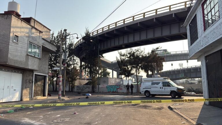 Trágico Accidente: Motociclista Fallece al Caer de un Puente en Venustiano Carranza
