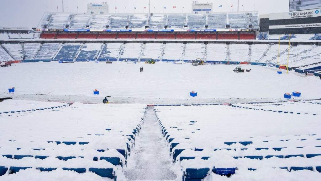 Buffalo Bills Llama a Sus Aficionados a Unirse en la Limpieza de Nieve en el Highmark Stadium