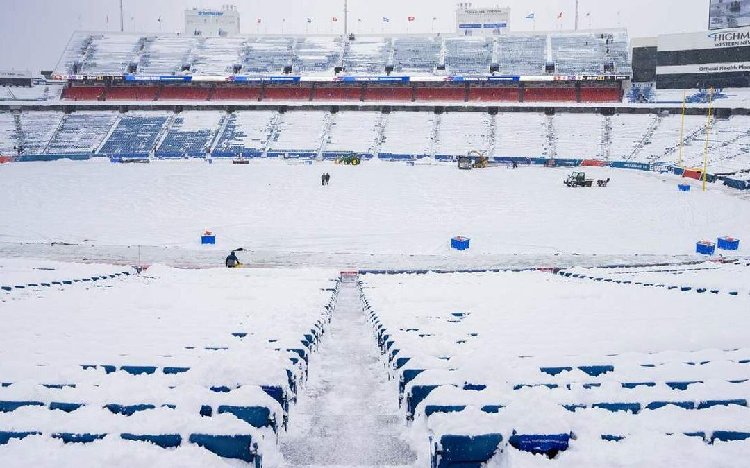 Buffalo Bills Llama a Sus Aficionados a Unirse en la Limpieza de Nieve en el Highmark Stadium