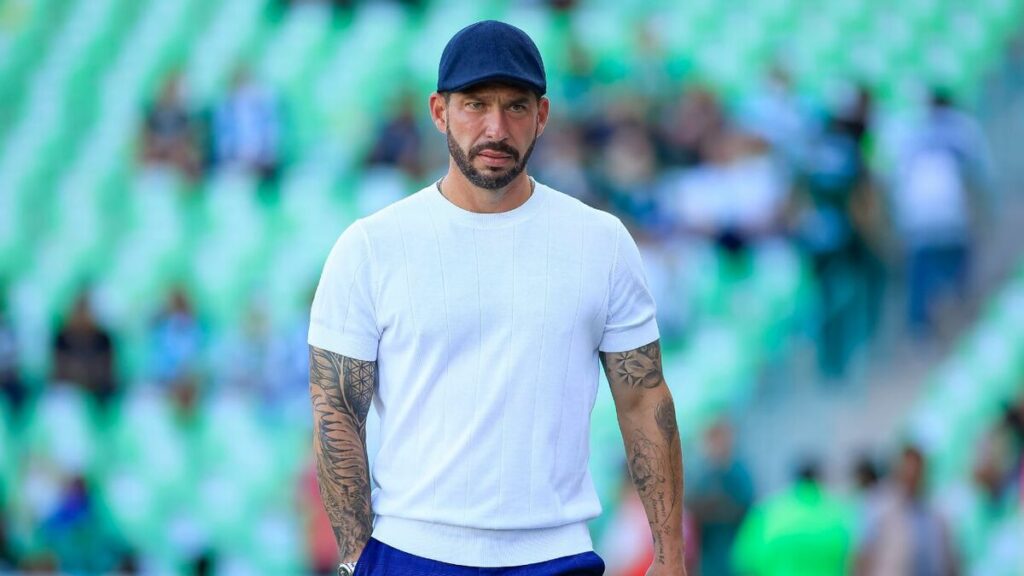 Exentrenador de Atlas y Querétaro asume el mando en la Superliga China