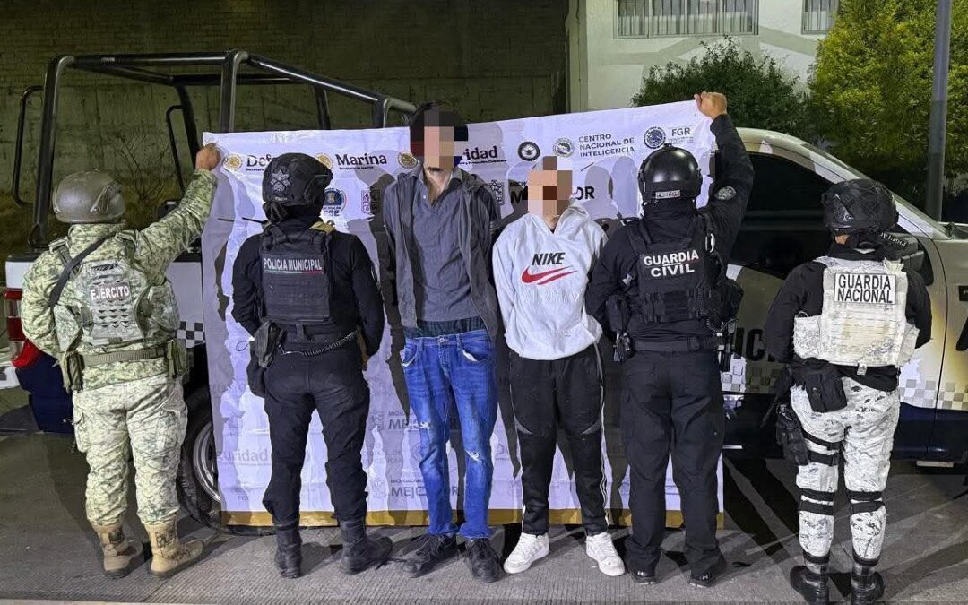 Persecución en Michoacán: Dos hombres arrestados por intento de asesinato a policías municipales