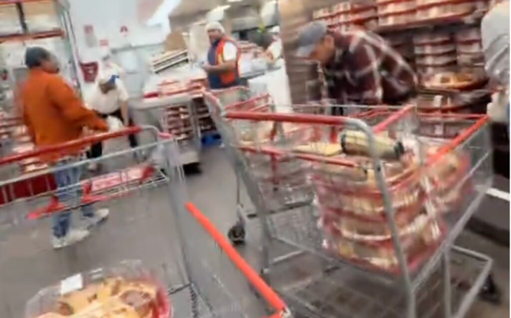 ¡Locura de Compras! Compradores Compulsivos Sorpresivos Captados en Costco Guadalajara