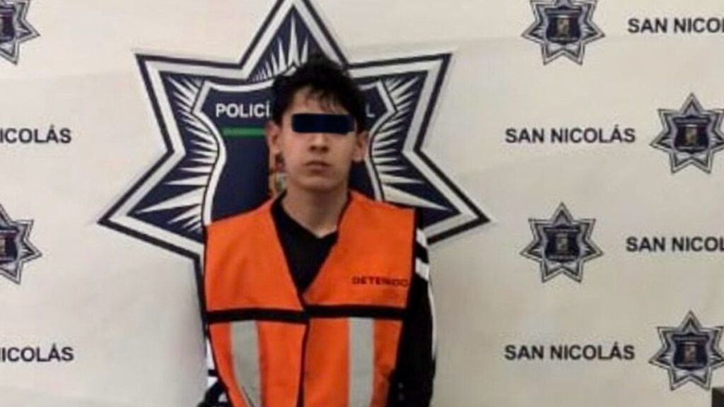 Joven delincuente intenta asaltar negocio en San Nicolás y es detenido por vecinos