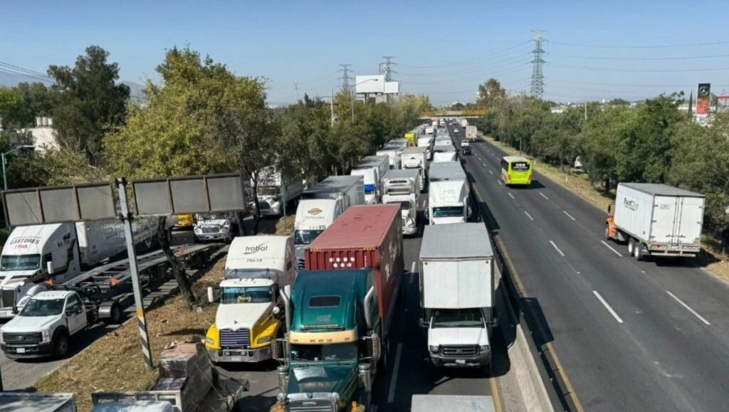 Autopista México-Querétaro: Últimas novedades sobre choques y cierres viales hoy 5 de enero