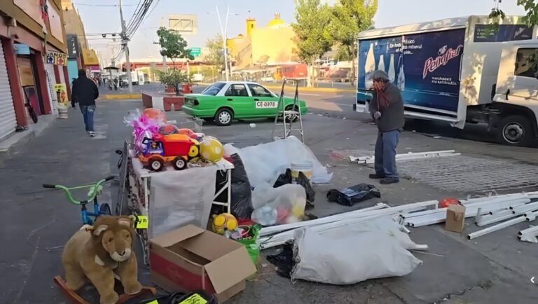 Don Juanito: La Historia de Esfuerzo y Esperanza Tras No Vender Juguetes