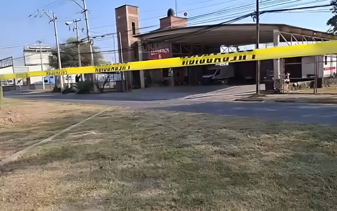 Misil Mortero Abandonado Frente a Estación de Bomberos en León: Protocolo de Seguridad Activado