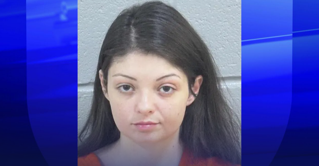 Incidente en Midland: Mujer Arrestada por Asalto Agravado a Su Madre con Cuchillo