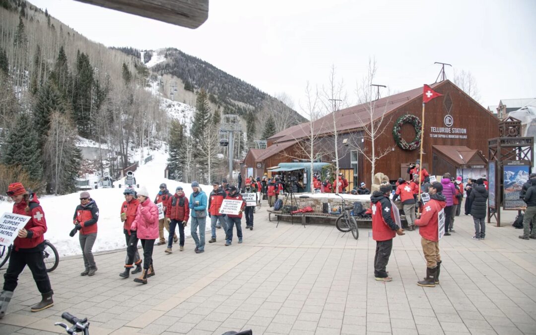Crisis económica en Telluride: Protestas tras el cierre del centro de esquí