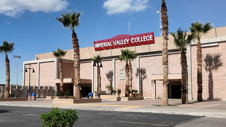 Ofrecen programa de Inglés en IVC