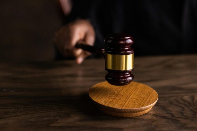 Tiroteo en Wichita: Hombre Sentenciado a Tres Años por Parálisis de Adolescente