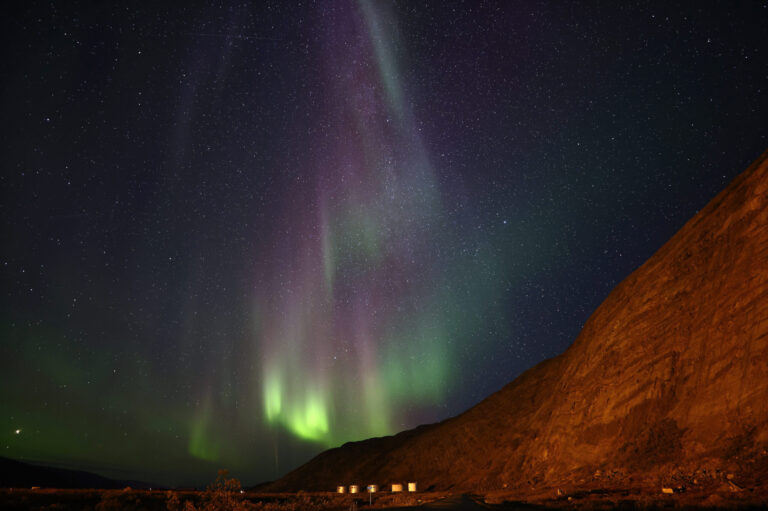 Avistamiento de Auroras en Colorado: Un Espectáculo Celestial Este Lunes