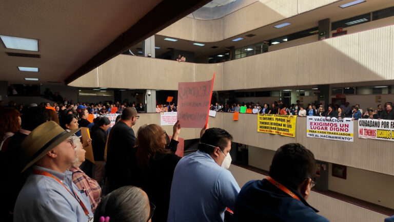 Personal de salud continúa en manifestación en Mexicali