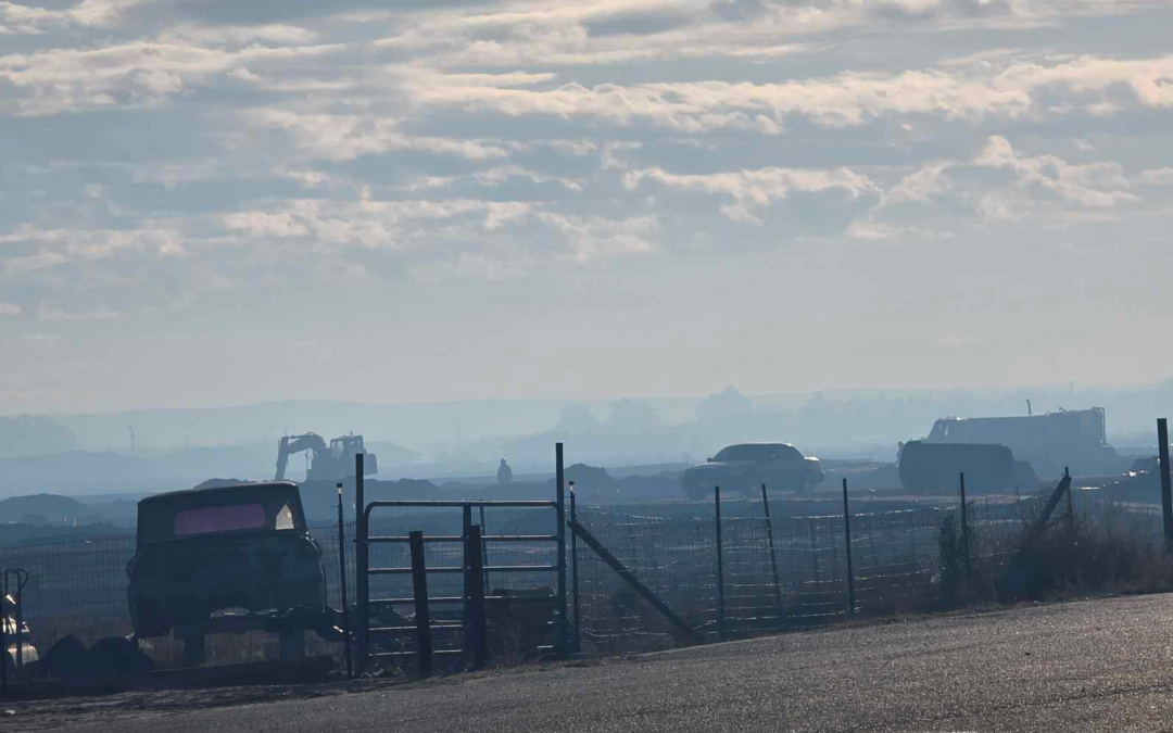 Union Pacific Railroad Niega Relación con Humo Azul en El Paso: Residentes Alerta
