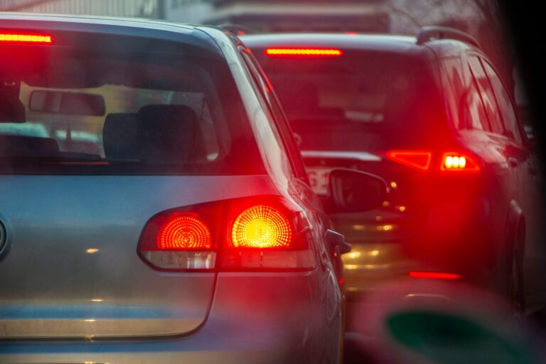 Congestión vial en Denver: La ciudad ocupa el puesto 20 en el Índice de Tráfico 2025