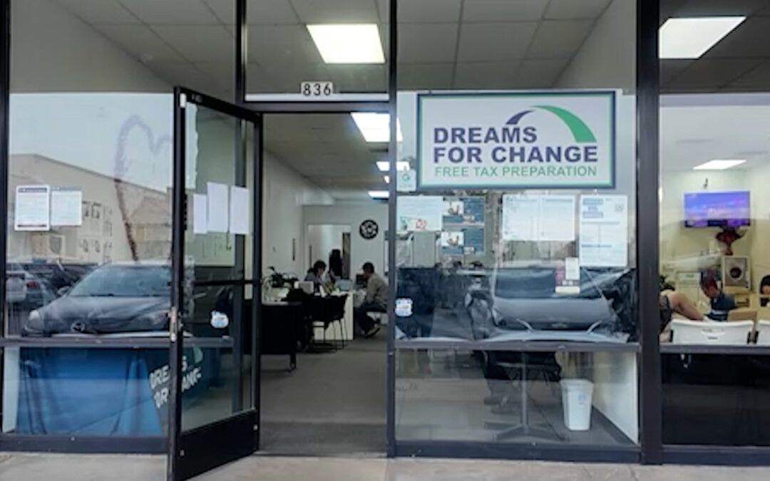 Apoyan a realizar impuestos gratis