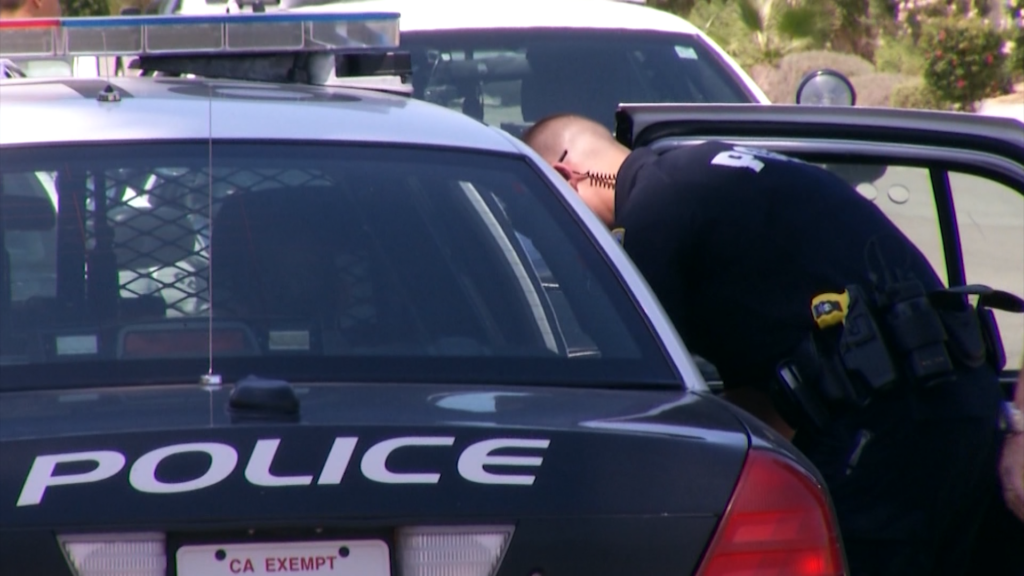 Investigación sobre la muerte de un hombre en Thermal tras caer de una camioneta