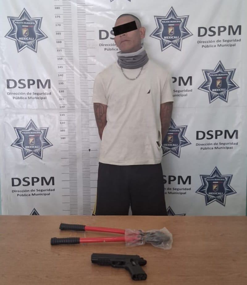 Detienen a “El Greñas” por presuntos robos con violencia en tiendas de autoservicio