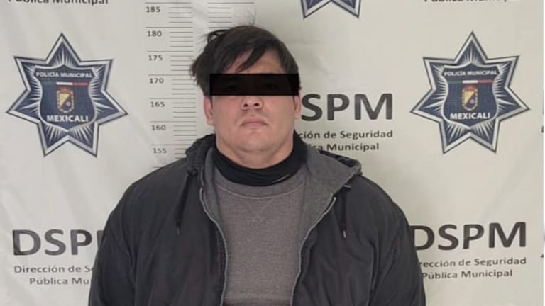 Detienen en Mexicali a hombre vinculado a robos violentos en tiendas de autoservicio