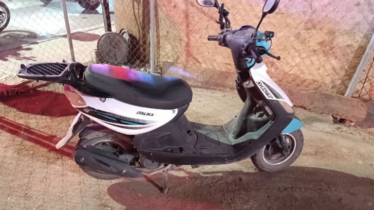 Roban motocicleta con violencia en Ángeles de Puebla; detienen a presunto responsable