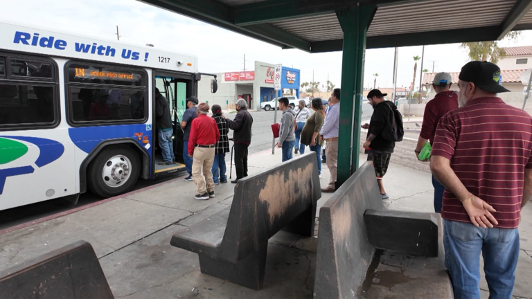 Imperial Valley Transit invita a residentes a participar en encuesta sobre transporte público 2026–27