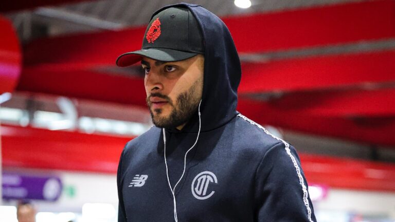 Accidente de Alexis Vega: Lesión en la llegada de Toluca a San Diego para la Concachampions