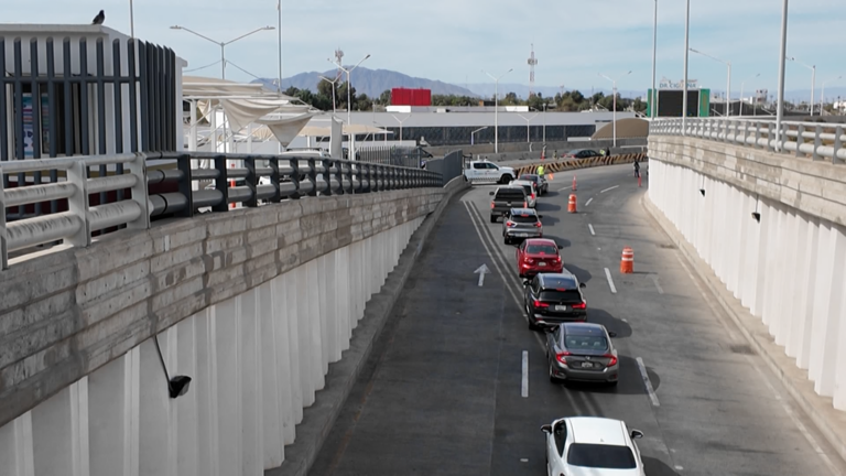 Exfuncionario de ISSSTECALI detenido en la garita de Calexico por transporte de metanfetamina