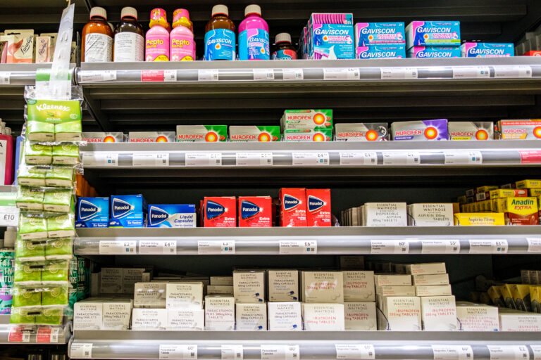Retiran ibuprofeno infantil por posible contaminación en EE.UU.