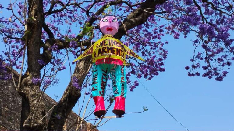 Quema de Judas en el Barrio del Artista de Puebla: Tradición que Enciende a Políticos y Famosos