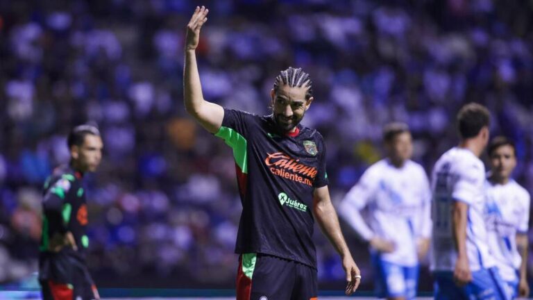 Rodolfo Pizarro recibe críticas de TUDN por su peinado: ¿Debería centrarse más en su juego?