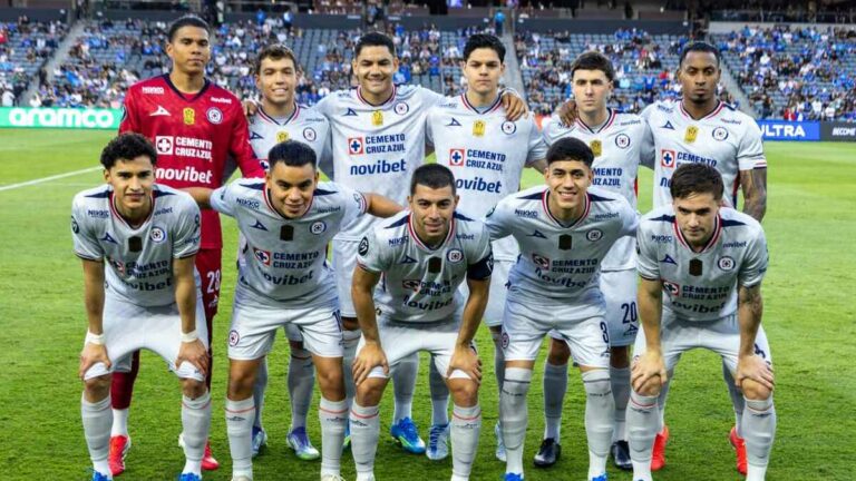 ¿Cómo Puede Cruz Azul Superar al LAFC en la Champions Cup?