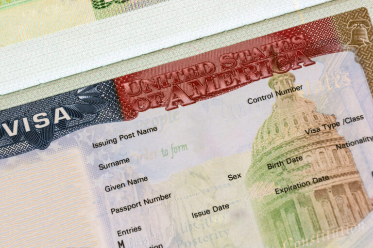 EE.UU. endurece filtros de visa y ampliará revisión de redes sociales a solicitantes mexicanos
