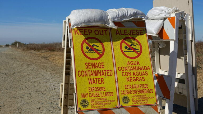 Contaminación Bacteriana Cierra Playas en San Diego