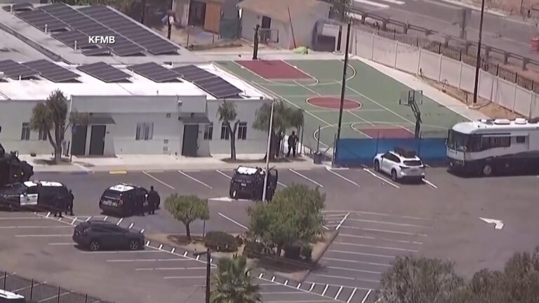 Cinco muertos tras tiroteo en centro islámico de San Diego