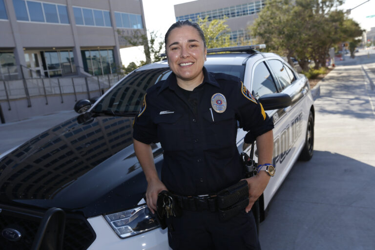 Donica Pedregon: Primera Mujer en Liderar la Policía de El Paso ISD, un Hito Histórico