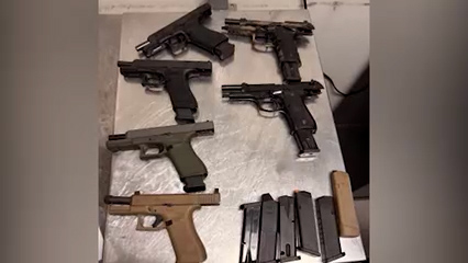 Mujer intentó cruzar arsenal oculto hacia México por la garita de Calexico Oeste