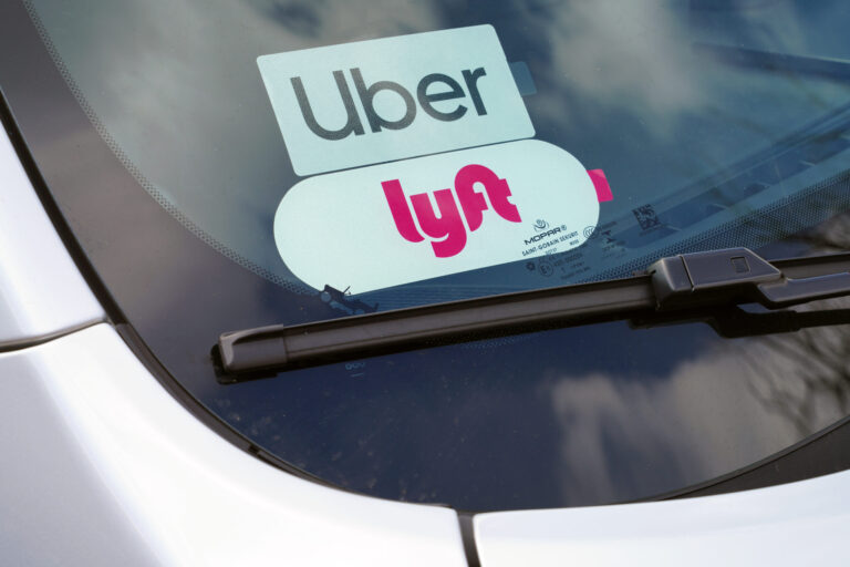 Primer Sindicato de Conductores de Uber y Lyft en Massachusetts Hace Historia