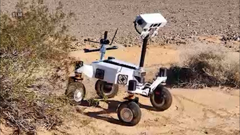 NASA prueba vehículo explorador lunar autónomo en terrenos de Plaster City, Imperial County