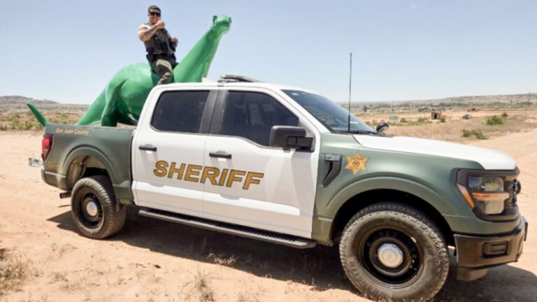 Recuperan Dinosaurio Desaparecido en Nageezi: Triunfo para el Condado de San Juan