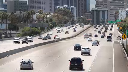 Accidente en la I-5 de San Diego Deja Dos Muertos en Choque Frontal