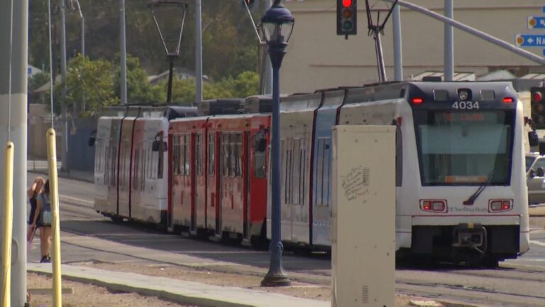 Atropello por trolley en San Diego deja a una persona en condición crítica cerca de la estación Old Town