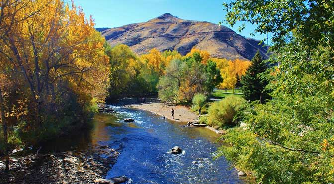 Clear Creek en Golden asegura temporada de tubing pese a bajos niveles de agua