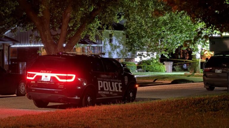 Policía mata a hombre armado en Hutchinson, Kansas durante un enfrentamiento